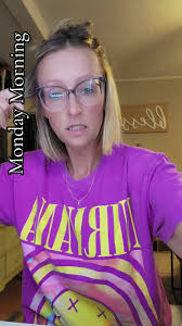 Anyone else super tired today! Let's make it a good #monday #morning #vlog  #fyp #tired #momsover30