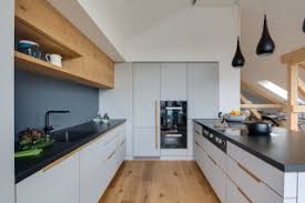 Modern weiss u form moderne grifflose kuche mit keramik arbeitsplatte moderne kuche arbeitsplatte kuche kuche. 75 Moderne Kuchen In U Form Ideen Bilder Juni 2021 Houzz De