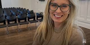 Erin Easter's Instagram, Twitter & Facebook