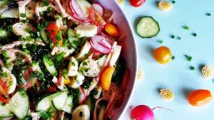 Besonders lecker ist dieser salat mit frischen kartoffeln und selbst gemachten sylter dressing aus joghurt und schwäbischer kartoffelsalat kommt ganz ohne mayonnaise aus, ist also leichter und hat weniger kalorien. Rezept Leichter Sommer Nudelsalat Nudelsalat Ohne Mayonnaise Beilage Zum Grillen Youtube