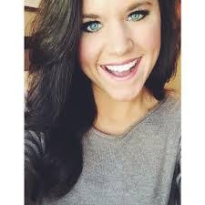 Candace Curry's Instagram, Twitter & Facebook