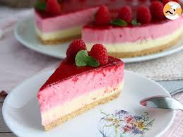 Bavarois Framboise Chocolat Blanc Etapes Et Video Recette Ptitchef Recipe Desserts Dessert Recipes Cake Desserts