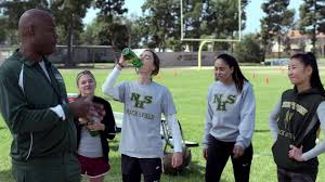 Sam deals with a big disappointment, casey clashes with elsa over college plans. Nike Shorts Leggings Worn By Brigette Lundy Paine As Casey Gardner In Atypical S04e10 Dessert At Olive Garden 2021