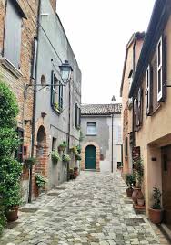 I Piu Bei Borghi Dell Emilia Romagna Alla Fine Di Un Viaggio Viaggio Viaggi Vacanze In Italia