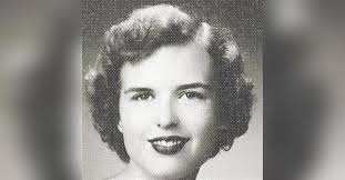 Carolyn Alderman's Instagram, Twitter & Facebook