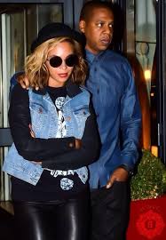 Beyonce And Jay Z Leaving La Petite Maison De Nicole In Paris Oct 13th Life Likes And Style Of Creole Belle Beyonce And Jay Beyonce And Jay Z Beyonce