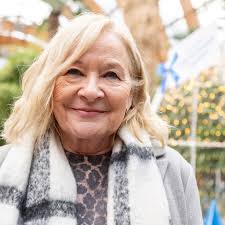 I'm so grateful for my lung scan for giving me more moments with my two  sons." In December 2024, Lesley was told she might have lung cancer after  attending a free lung