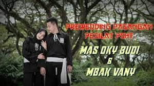 Menikah merupakan salah satu proses kehidupan yang didambakan oleh banyak pasangan. Prewedding Pasangan Pesilat Psht Jadi Baper Nih Youtube