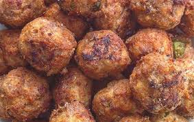 Check spelling or type a new query. Come Cucinare Le Polpette Di Carne Fritte Al Sugo O Con Melanzane