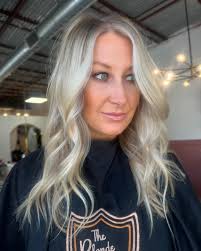 Carly Temple's Instagram, Twitter & Facebook