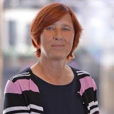 Bev white (@beverleywhite)