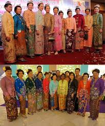 Pakaian tradisional kaum baba & nyonya. Pakaian Tradisional Baba Nyonya