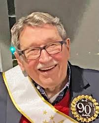 Robert Piland's Instagram, Twitter & Facebook