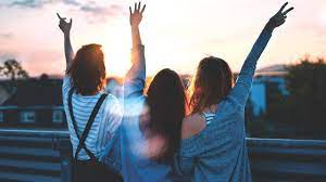 Ketimbang raut muka kalian murung lebih baik senang. 10 Kata Kata Persahabatan Yang Menyentuh Hati Dari Para Tokoh Bikin Makin Solid Lifestyle Liputan6 Com