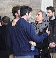 We did not find results for: Kivanc Tatlitug Gozyaslarini Tutamadi