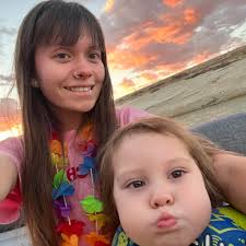 Hello, I'm wondering if there are any midwife's in the area and who you  would recommend?