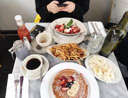 Ben je helemaal hierheen gescrold om over food aesthetic te lezen? The Best Places To Eat In New York On A Budget Hostelworld