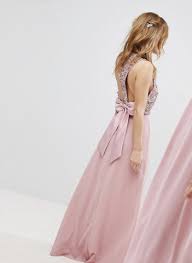 Ist die trauung nur vor dem standesbeamten, kann die kleidung weniger elegant und aufwendig sein, ein schickes kostüm reicht hier aus. Kleid Auf Hochzeit Anziehen Als Gast Freunde Mode Kleidung