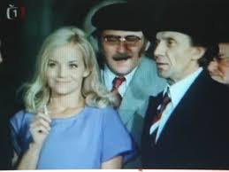 Pak navštivte videotéku lepší.tv a vyberte si z více než 650 filmů a seriálů online! Objeveno Ve Starych Ucetnich Knihach Kolik Braly Hvezdy Za Chalupare Ahaonline Cz
