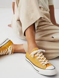 Black And Yellow Converse Shoes Converse Chuck Taylor Dark Yellow Shoes Arket Gb Yellow Shoes Outfit Yellow Converse Yellow Shoes