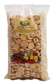 I lupini, come gli altri legumi, sono ricchi di proteine, sali minerali e vitamine e ancora oggi sono alla base della dieta quotidiana. I Lupini Un Toccasana Per Il Cuore Ecco Come Mangiarli