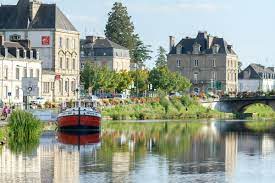 It lies at the confluence of the river blavet and the canal de nantes à brest. Visiter Pontivy Que Voir Et Faire Plus Beaux Detours De France