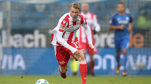 This season in allsvenskan, elfsborg's form is very good overall with 9 wins, 2 draws, and 4 losses. Simon Hedlund Plant Seine Zukunft Bei Union B Z Berlin