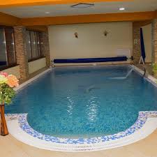 + masa festiva in ziua de paste (duminica 28.04). Oferta Paste 2021 Transfagarasan La Complex Dracula