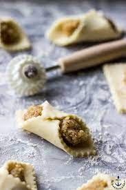 Hungarian Kifli Recipe Slovak Recipes Walnut Cookies Yummy Food Dessert