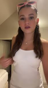 Alayna Movez Silvester