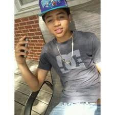 Pin By Keke Bryan On Bruhhhhhhhh Cute Black Guys Light Skin Boys Pretty Boy Swag