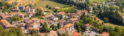 Le terme in toscana san giovanni a rapolano terme, in provincia di siena, sono un centro termale con annesso hotel e centro benessere. Castel San Giovanni Italien Amazon Jobs