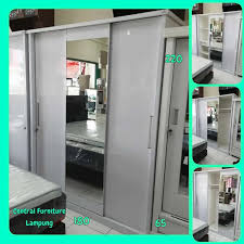 Lemari pakaian 3 pintu minimalis sliding dan geser tempat penyimpanan baju model gantung dan rak asli mebel jepara terbuat dari kayu mahoni oven. Lemari Pakaian Sliding 3 Pintu Kayu Multiplek Lapisan Hpl Putih Glossy Mebel 804502661