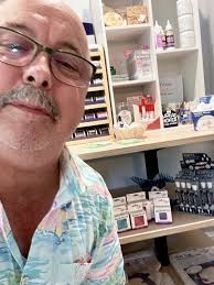 Rug restocking and size availability at Luna