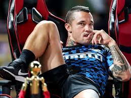 Inter milan outcast radja nainggolan is set to make a stunning return to cagliari as his wife continues to battle cancer. Radja Nainggolan Claims Antonio Conte Was Crazy About Him Before Loan To Cagliari Ht Media
