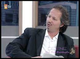 Haktan akdoğan, hamza yardımcıoğlu'na amerika'dan bağlanıyor ve dünya tarihinin en büyük değişim sürecine haktan akdoğan ufo ve nasa ' nın gizlediklerini anlatıyor. Defne Her Sey Bambaska Ufo Konusunda Haktan Akdogan Bolum 1 14 05 2010 Youtube