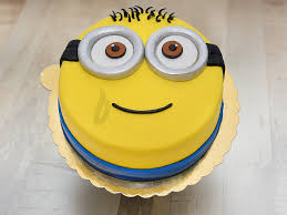 Top 10 crazy minions cake ideas. Buy Minion Theme Cake 1 Minion S Despicable Delight
