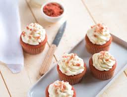 Cupcakes Framboise Glacage Meringue Italienne Lilie Bakery Cupcakes Red Velvet Cupcakes Moelleux Recette Cupcake