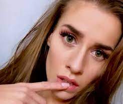 Eveline dellai onlyfans leaks for free. Eveline Dellai Dai Set P Orno Ai Tempi Del Covid Al Cugino Un Noto Politico