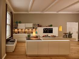 indirektes licht zaubert eine tolle atmosphare in dein zuhause besonders in kombination mit einer hellen kuche schafft i einbaukuche moderne kuche haus kuchen