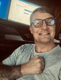 Dane Logan's Instagram, Twitter & Facebook