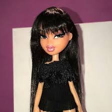Pin By Snow Bunny On ʙʀᴀᴛᴢ Bratz Doll Makeup Bratz Doll Bad Girl Aesthetic