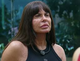 Os amores de Gretchen: relembre os 17 casamentos da cantora