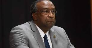 Decotelli: 'Brancos trabalham com imperfeições em currículo sem incomodar' 