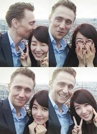 25 Selfies You Never Knew K Pop Idols Took With Western Celebrities Girls Generation Tom Hiddleston Generation Pictures