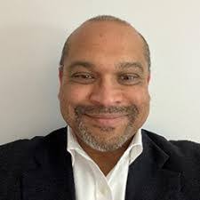 Bradley Munro's Instagram, Twitter & Facebook