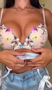 Scarlet vas shower nude - CamWhores