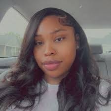 Ariana Carreno's Instagram, Twitter & Facebook