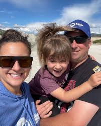 Waiting for hello in gold rush fan group