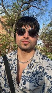 Hello, I'm Amy, a traveler from Hong Kong. I want to meet more travelers  here. Let's travel together.